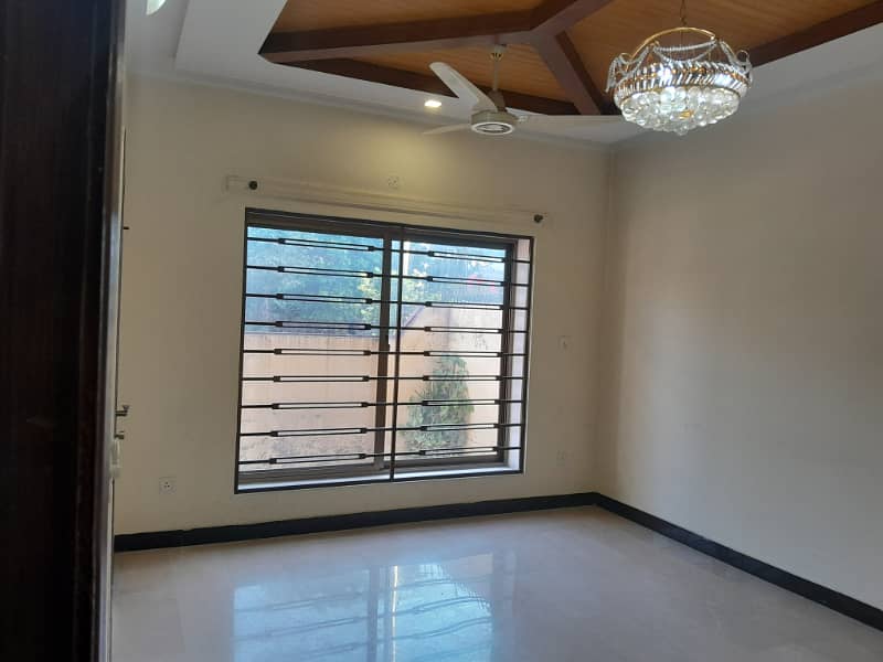 F-11/4 Beautiful House 2/Kanal Very Reasonable Rent Please Contact Us More Details: 18