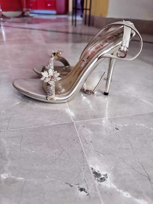 unused bridal heels 1