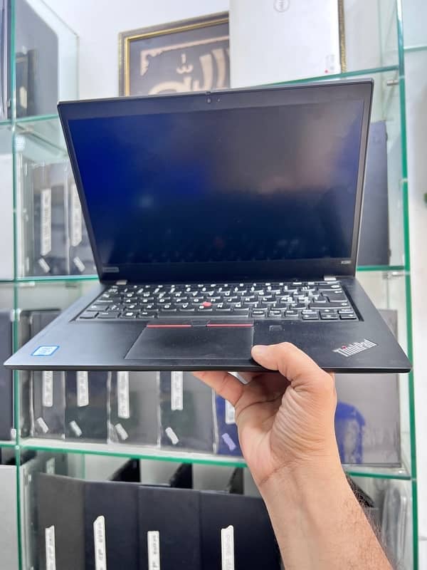 Lenovo X390 i5 8th GEN 1