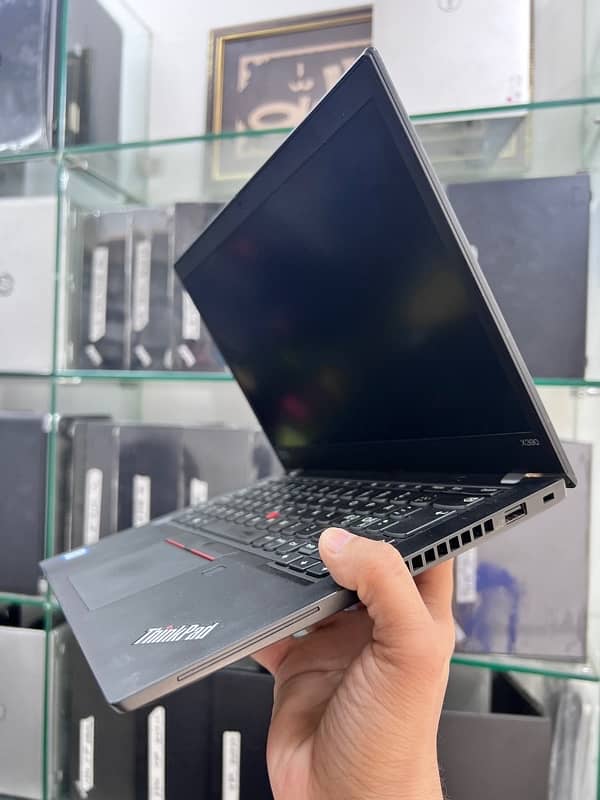 Lenovo X390 i5 8th GEN 3