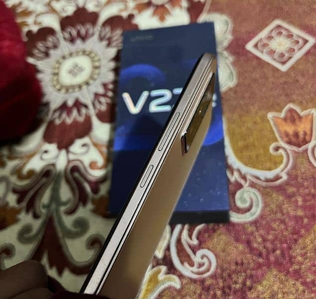 Vivo V23e 8/128 3