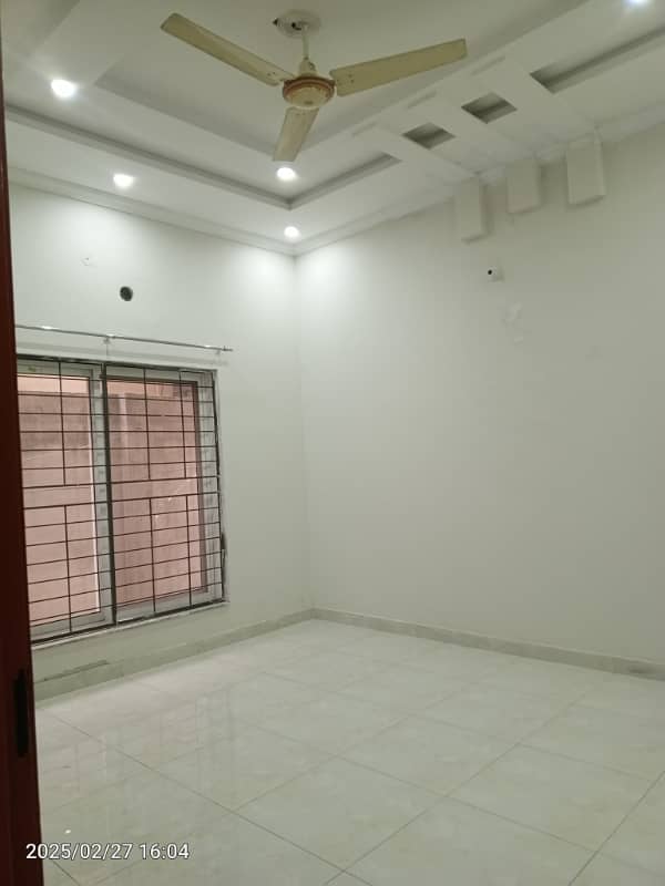 1 KANAL HOUSE FOR RENT TILE FLOORING IN IEP TOWN 5