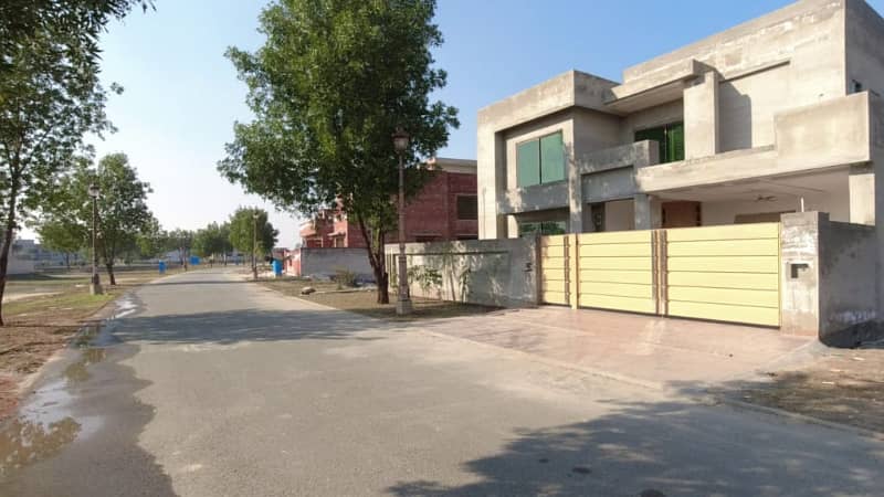 10 Marla Residential Plot For Sale In Lake City - Sector M-2A Raiwind Road Lahore 11