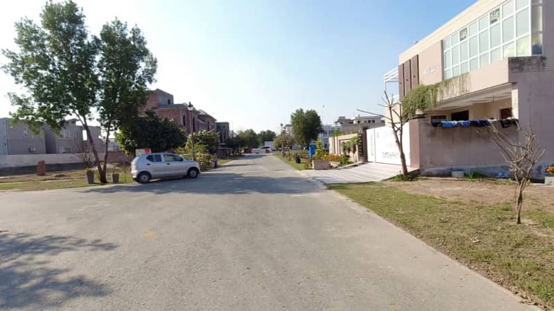 10 Marla Residential Plot For Sale In Lake City - Sector M-2A Raiwind Road Lahore 12