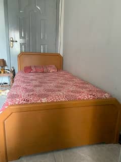 Bed in Good condition