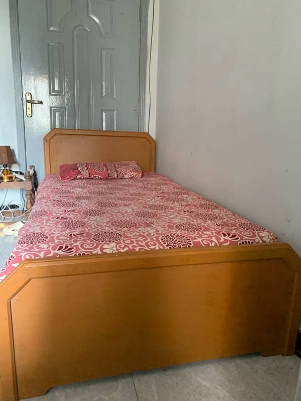 Bed in Good condition 0