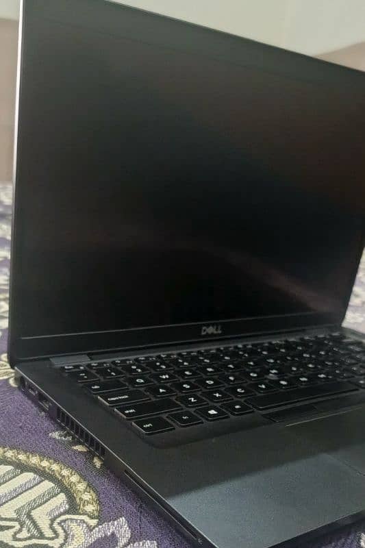 Dell 5400 8th Generation 0