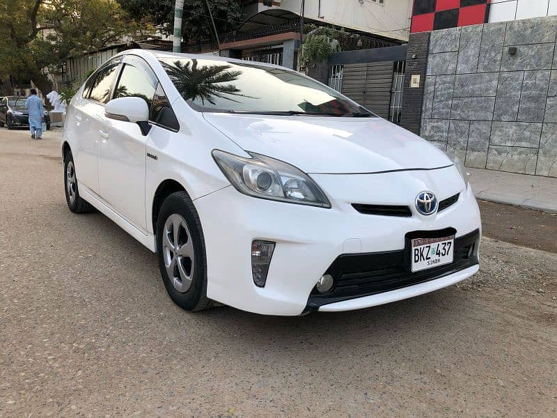 Toyota Prius 2015 4