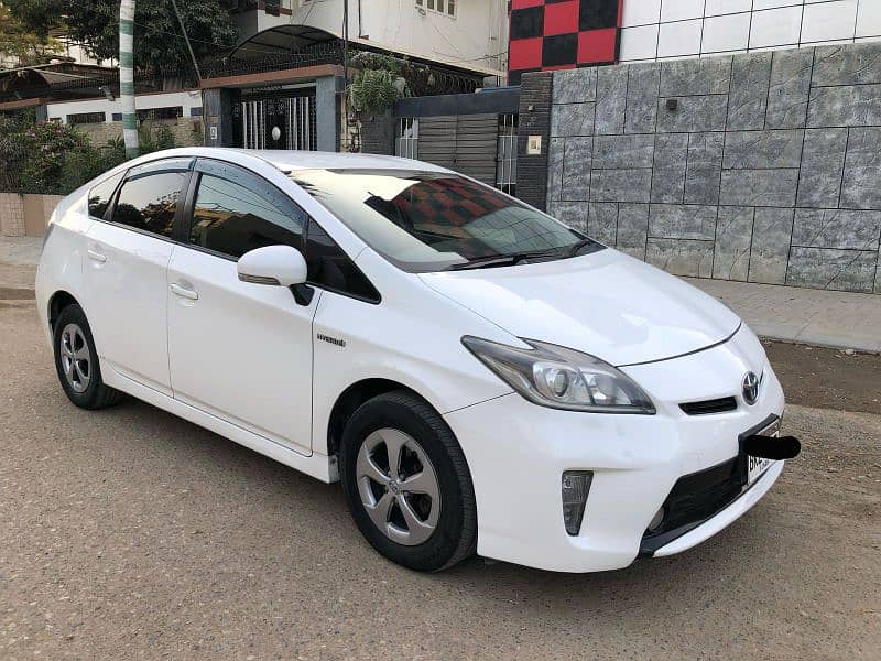 Toyota Prius 2015 7