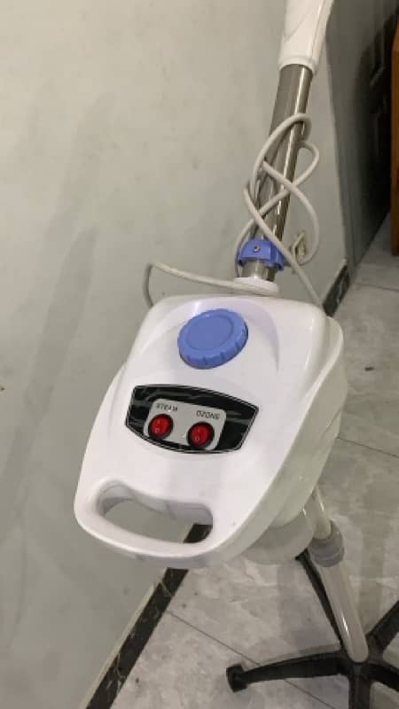 Salon item Face steamer New conditions 4