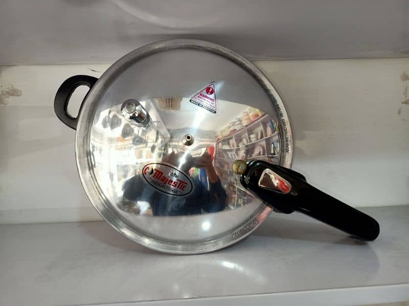 Majestic Pressure Cooker 5,7,9,11 Liter 1