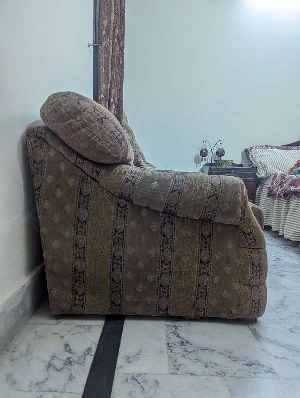 5 seater sofa for sale 3