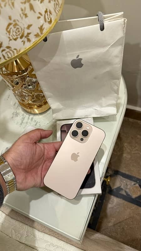 iPhone 16Pro 256gb HK 3