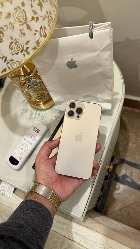 iPhone 16Pro 256gb HK 7