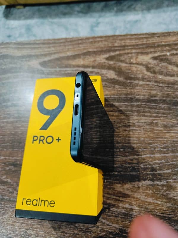 Realme 9 Pro Plus 5g Complete Box 7