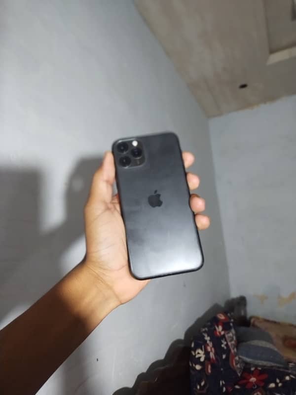 i phone 11 pro pta approved 64gb 3