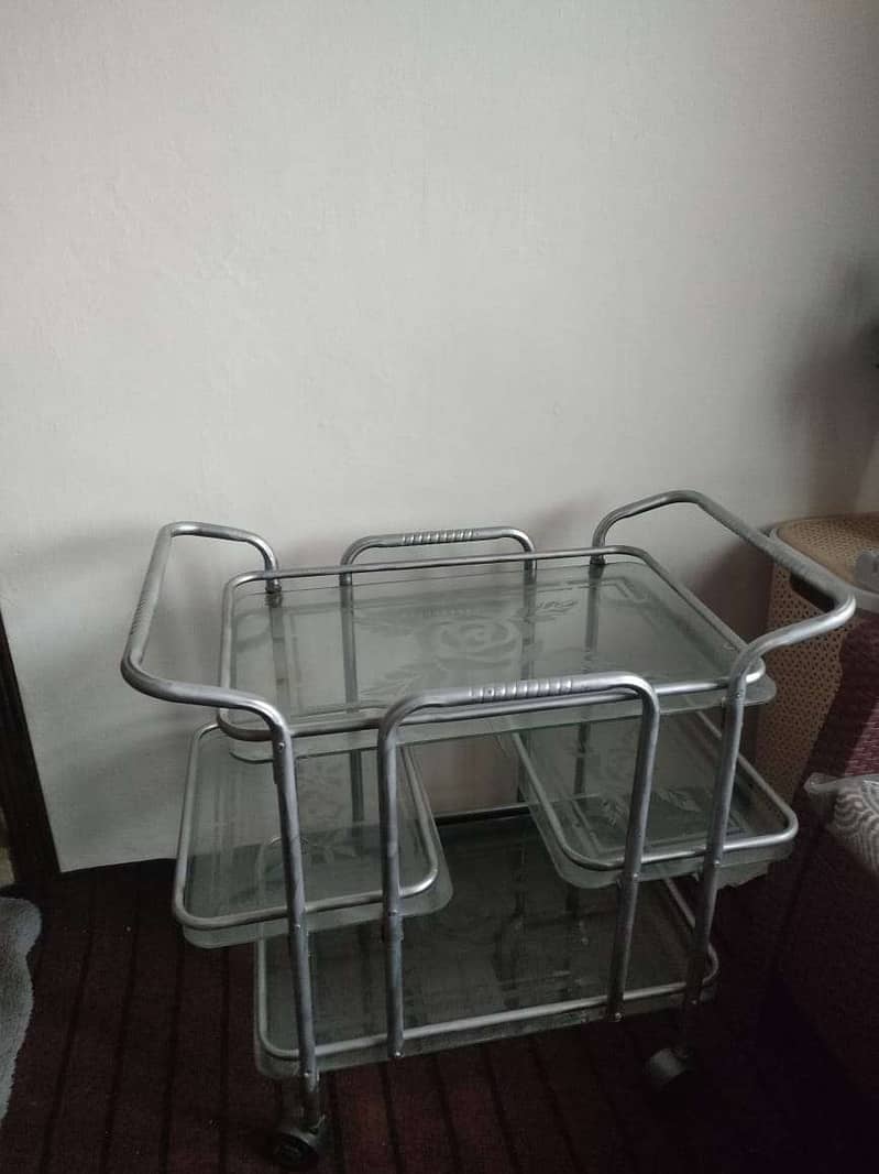 Tea trolley 0