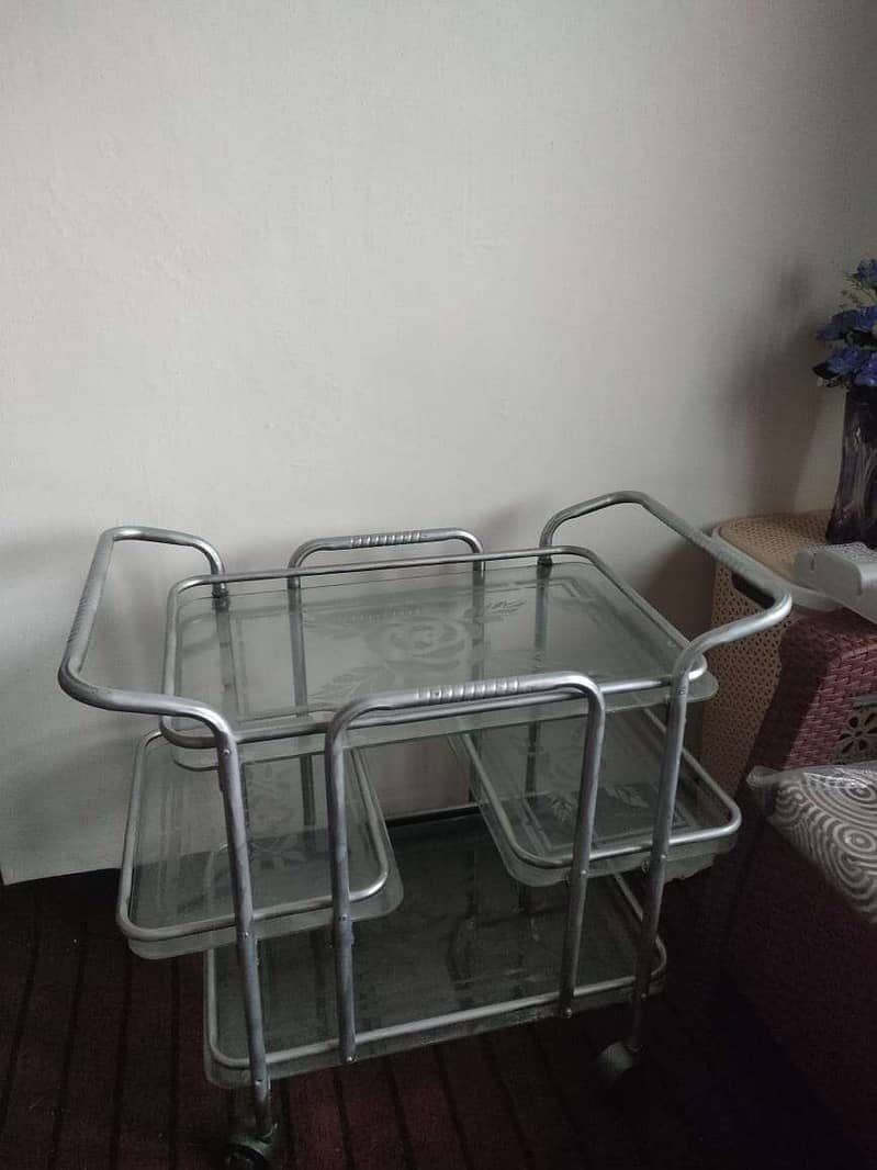 Tea trolley 1