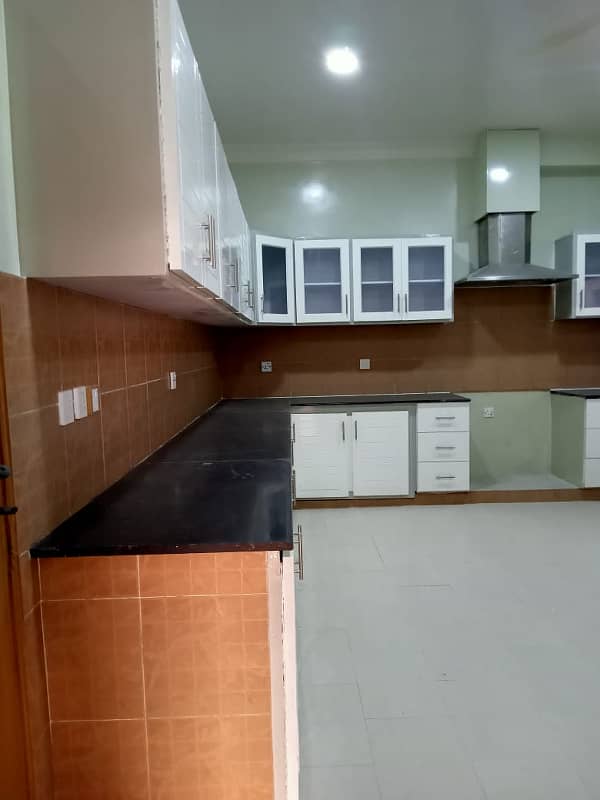 1 Kanal House For Sale Prime Location 6