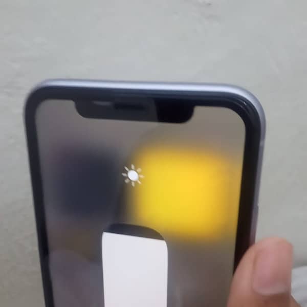 New IPhone 11 (nonpta jv) in 100% battery health 7