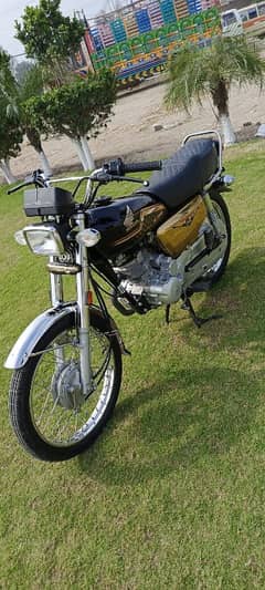 Honda 125 2024 model Self  Stard Fresh new only 4100 Use original