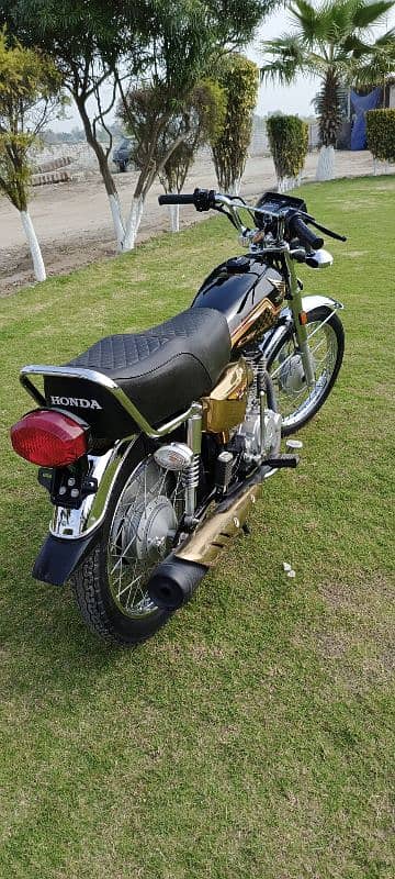 Honda 125 2024 model Self  Stard Fresh new only 4100 Use original 3