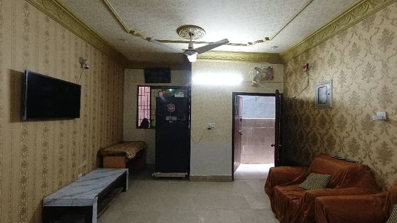 Gorgeous 120 Square Yards Lower Portion For sale Available In Gulshan-e-Iqbal Town 12