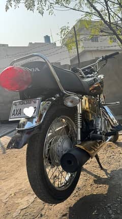 Honda golden  balck for sale first owner singal hand use