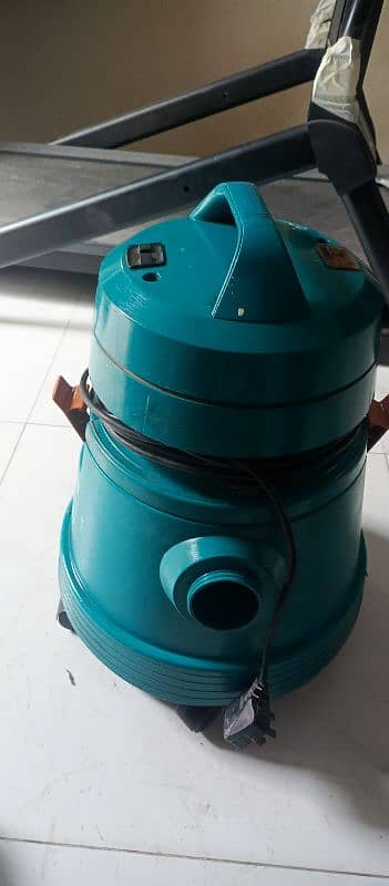 Imported wet and dry vacuum cleaner 2