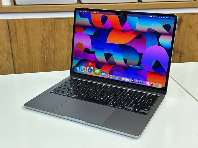 MacBook Air 2022 | 14-inches | M2-Chip | 8GB RAM With 256 GB Storage 2