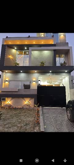 5 Marla Brand New Very Pretty House Available For Sale All Attached Washroom