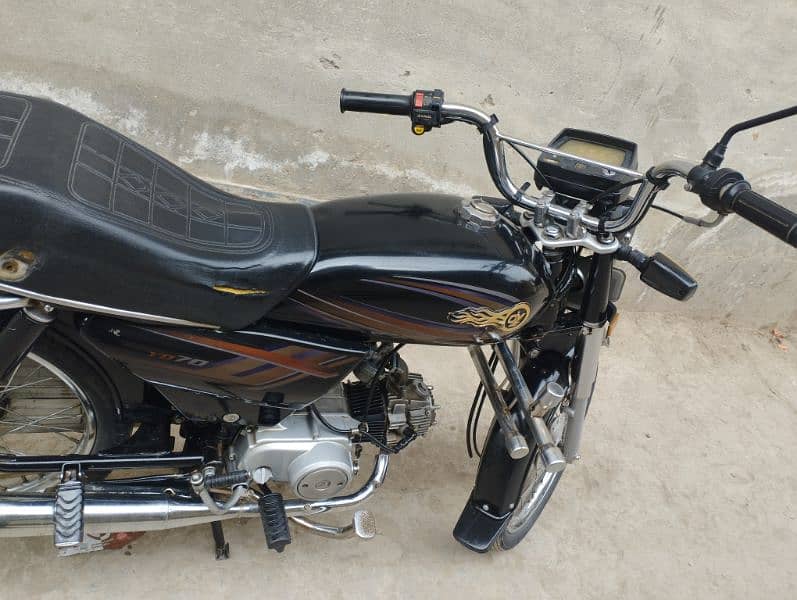 Yamaha Dhoom 70 CC, Karachi Number, Total Genuine 1