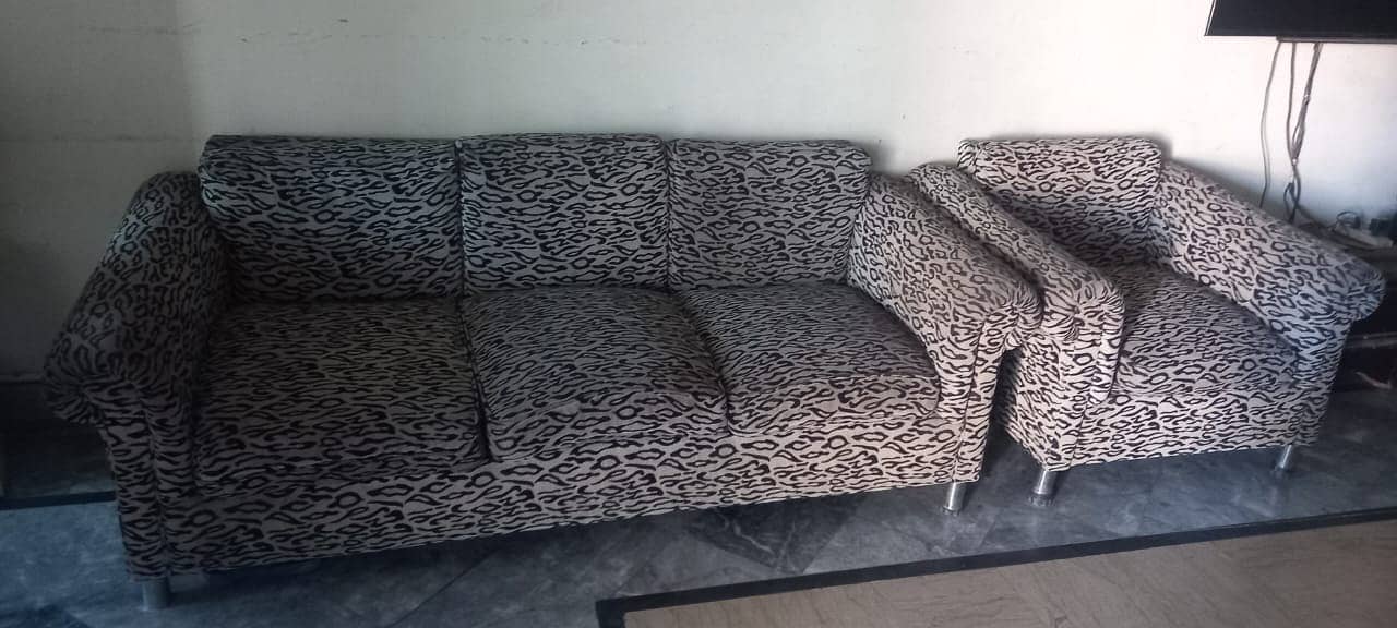 Used sofa set  for sale 0