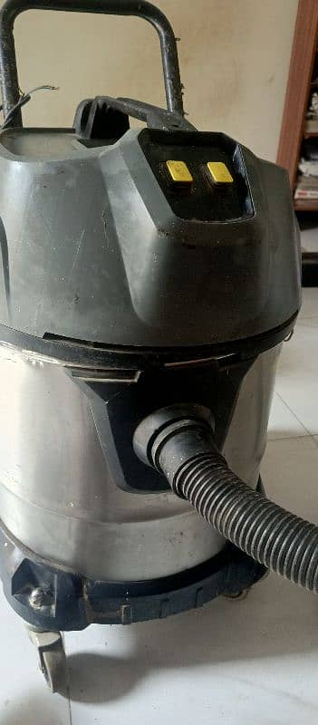 made in ukkaracher wet and dry vacuum cleaner 1