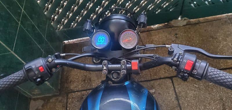 Honda 70cc fully modified everything is expensive install. 9