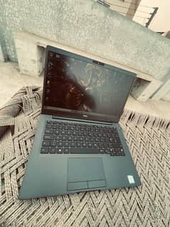 Dell Latitude 7300 i7 8th Gen - Touch Screen