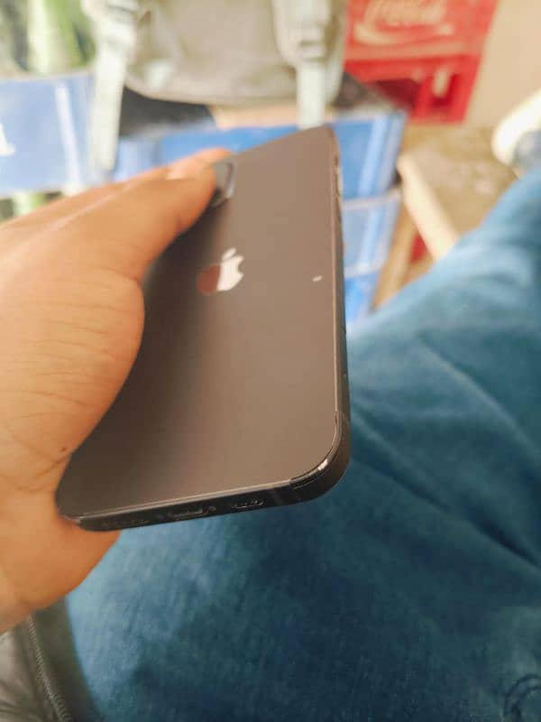 iPhone 12 Matt Black 64 Gb 3