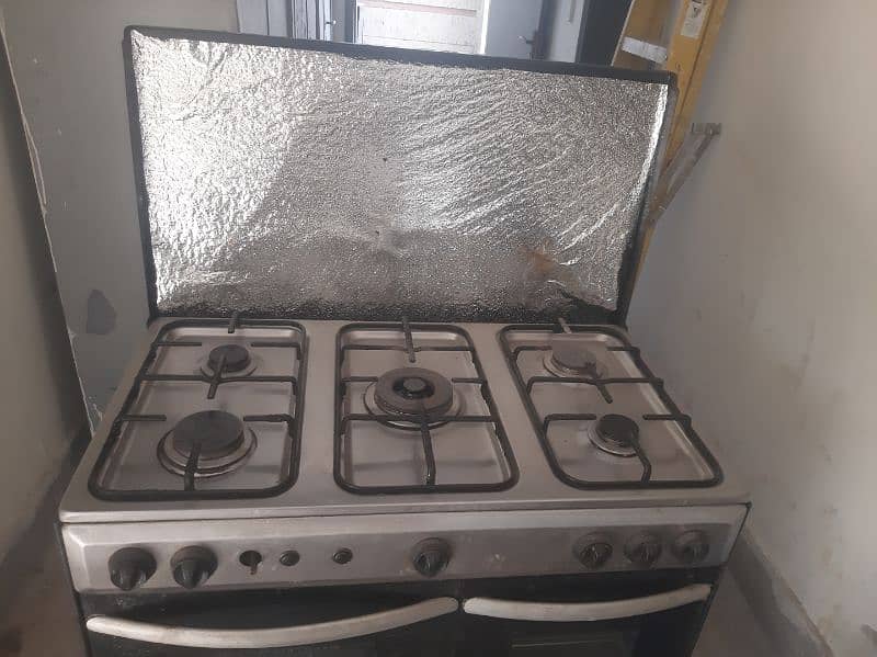 Cooking Range for Sale with 5 Burners 1