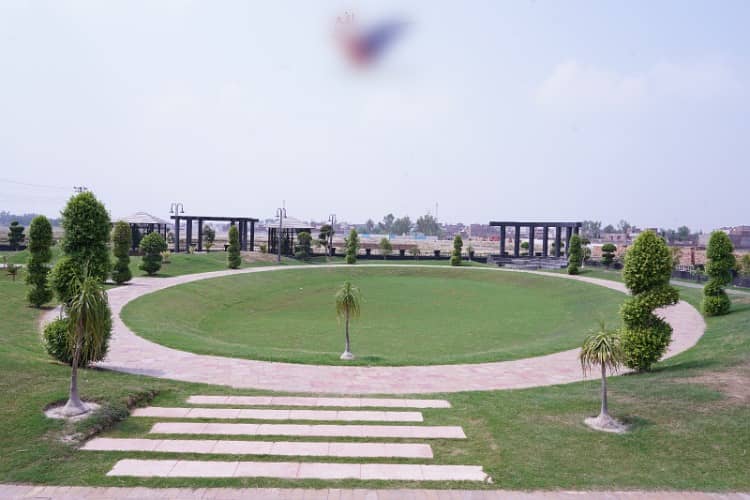 8 Marla Corner 610- G Prime Location Plot For Sale in central park housing scheme Lahore 2