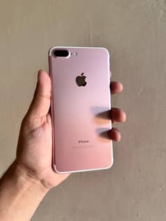 iPhone 7 Plus 128gb pta approved.                8,x,11