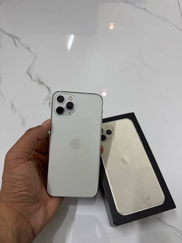 Iphone 11 pro 256gb dual sim pta approved 2