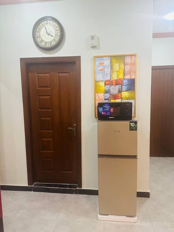 10 Marla Upper Portion For Rent In Nusheman Iqbal Phase 1 At Very Ideal Location Very Close To Main Road 10