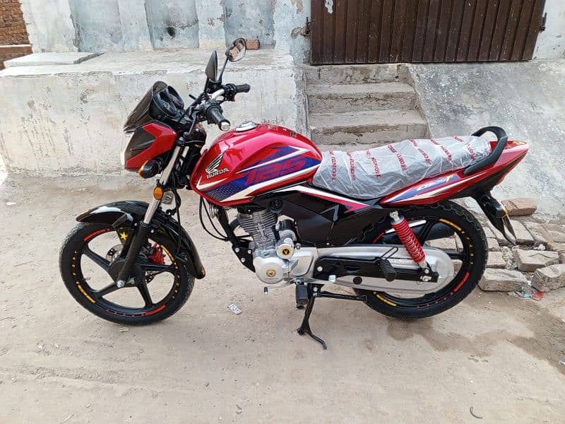 2022 model Honda's cbf all Punjab number 1