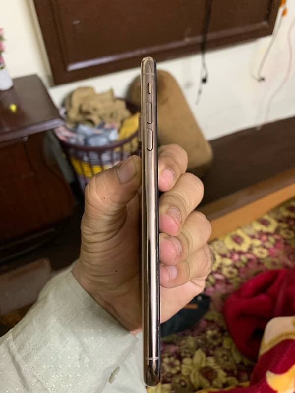 IpHone xs max 64 Gb pta watarpack  airtight 7