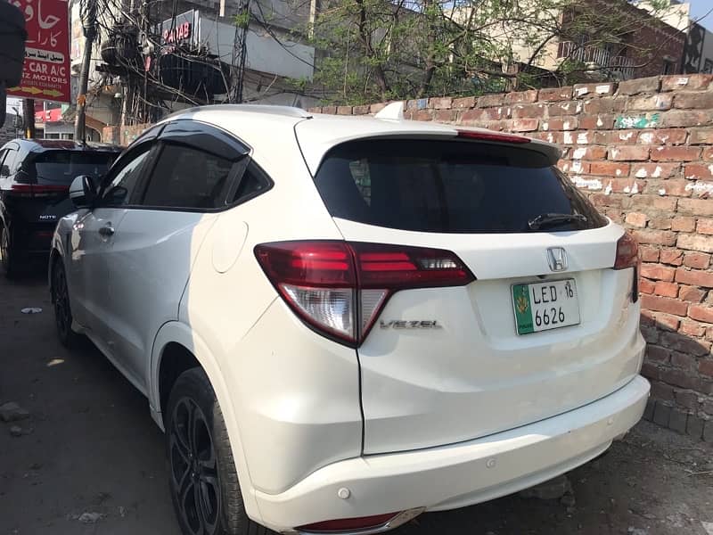 Honda Vezel 2015 0