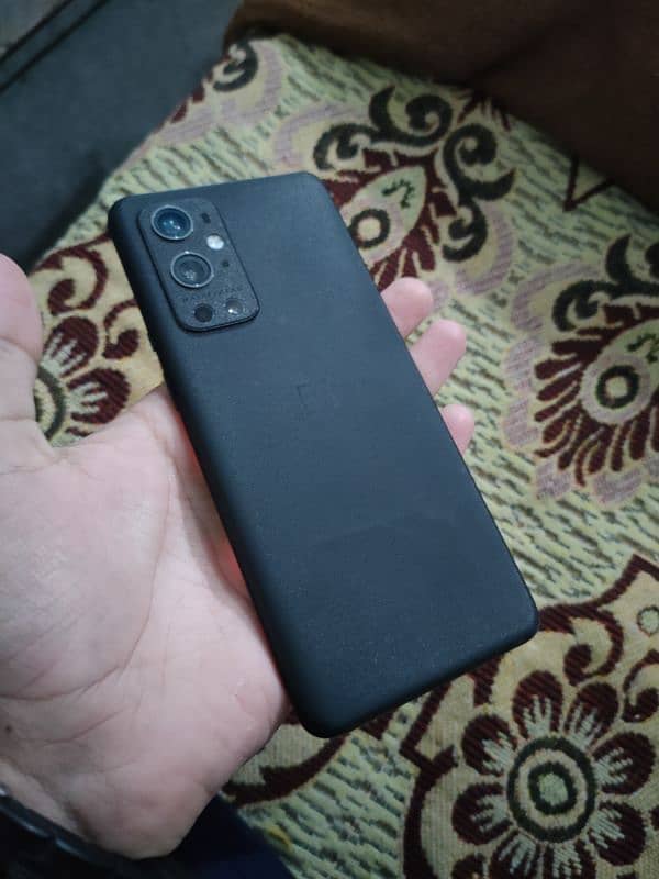 one plus 9pro 5g 1