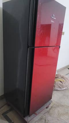 Dawlance fridge medium size