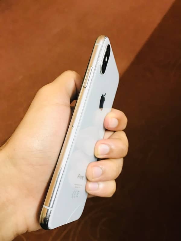 iphone x factory unlock , 64gb 2