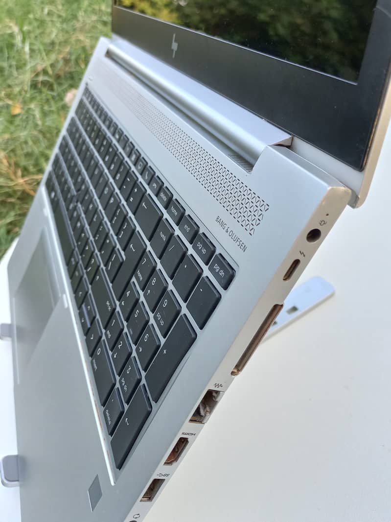 Hp elitebook 850 g5 | Core i5 8th gen | Numeric Pad | Full Keyboard 1