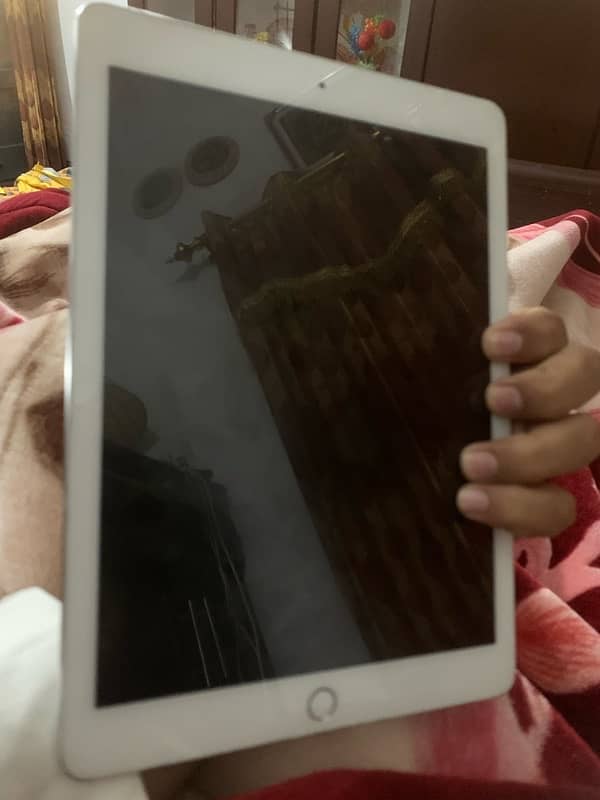 iPad Pro  9.7 inch 32 gb ha full new ha 5